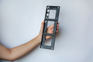 Loxone montageframe drievoudig antraciet5