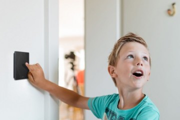 Loxone touch pure tree co2 antraciet6