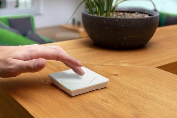 Loxone Touch Pure Tree Antraciet